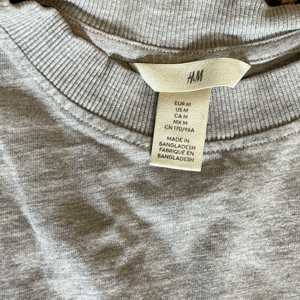 H&M Gray California Tee - Short Sleeve Size Medium - Picture 3 of 4